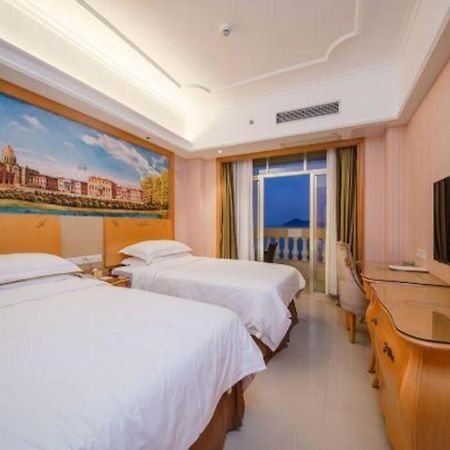 Vienna Classic Hotel Guangdong Yangxi Moon Bay Εξωτερικό φωτογραφία
