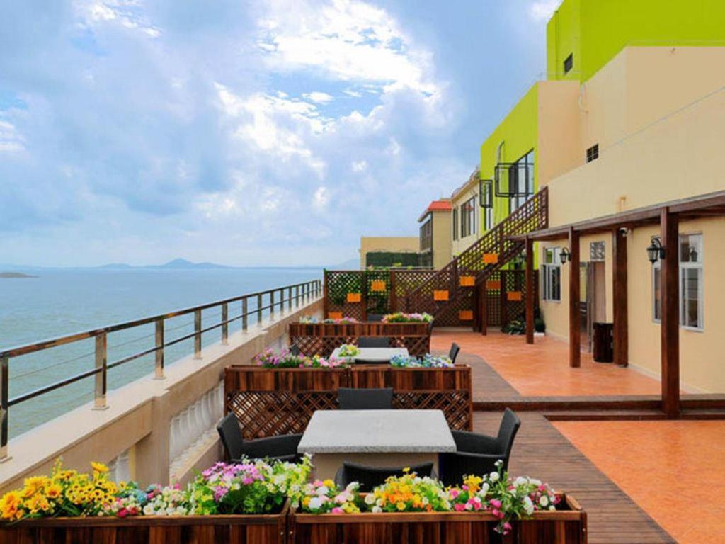 Vienna Classic Hotel Guangdong Yangxi Moon Bay Εξωτερικό φωτογραφία