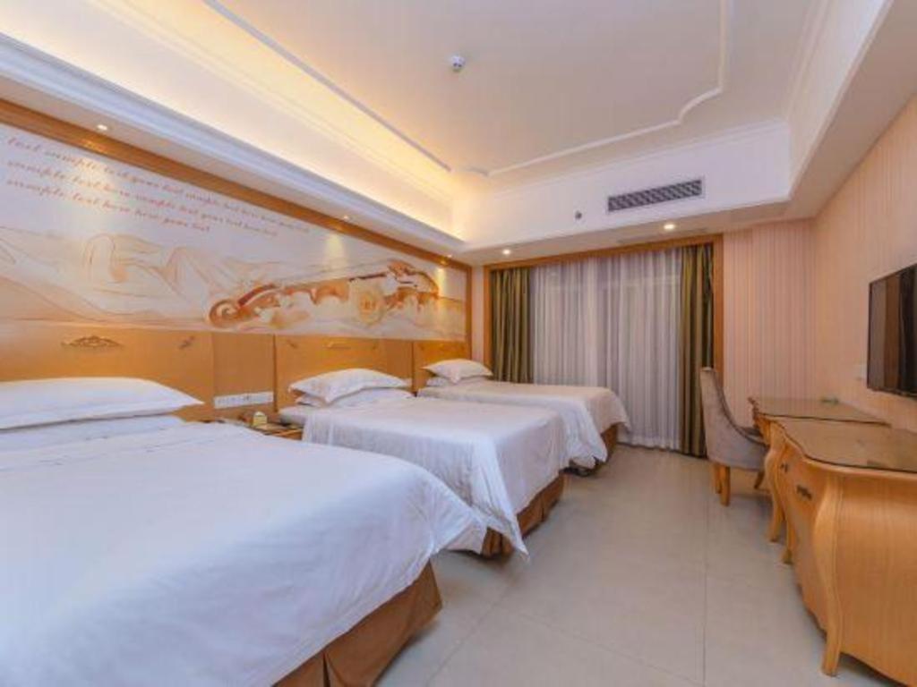 Vienna Classic Hotel Guangdong Yangxi Moon Bay Εξωτερικό φωτογραφία