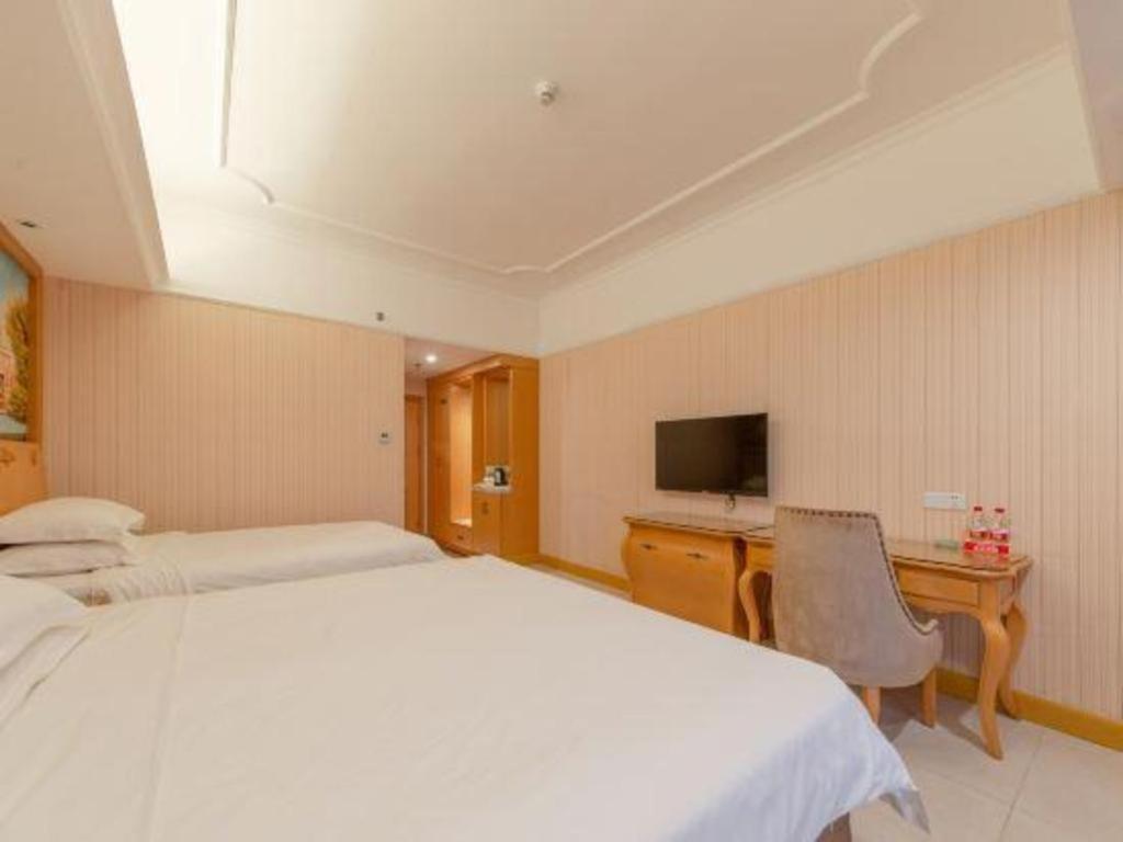 Vienna Classic Hotel Guangdong Yangxi Moon Bay Εξωτερικό φωτογραφία