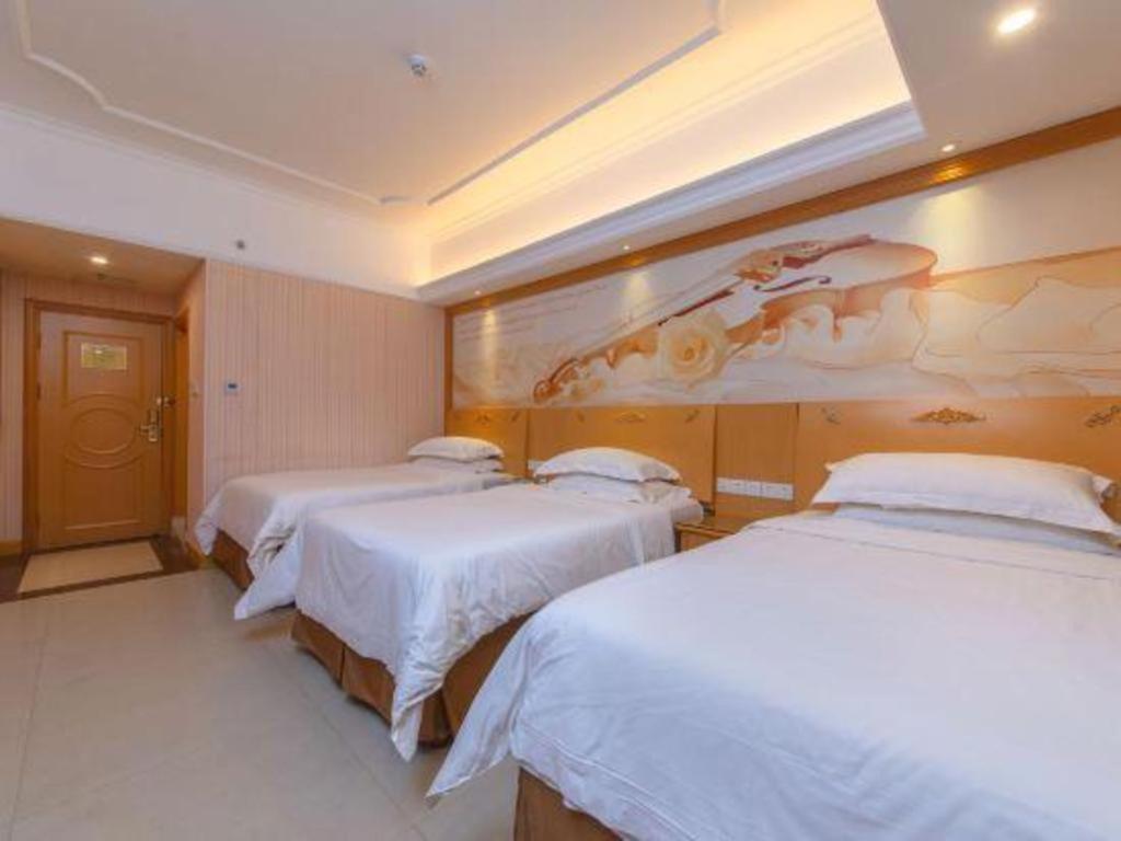 Vienna Classic Hotel Guangdong Yangxi Moon Bay Εξωτερικό φωτογραφία