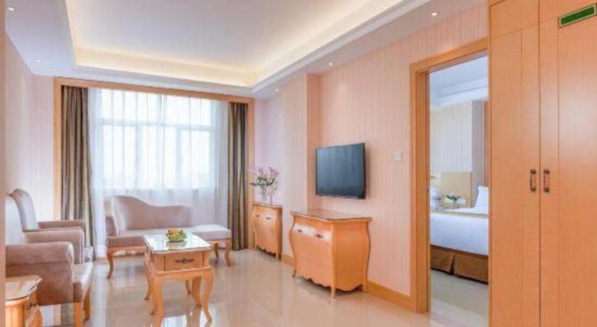 Vienna Classic Hotel Guangdong Yangxi Moon Bay Εξωτερικό φωτογραφία